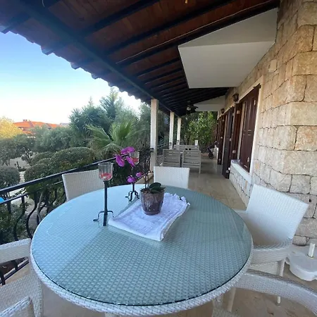 Private Luxury With Pool In Peninsula